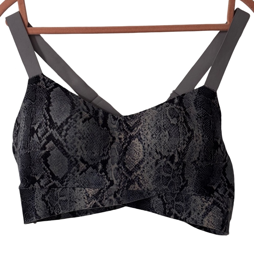 Victoria Secret snake sling sports bra large